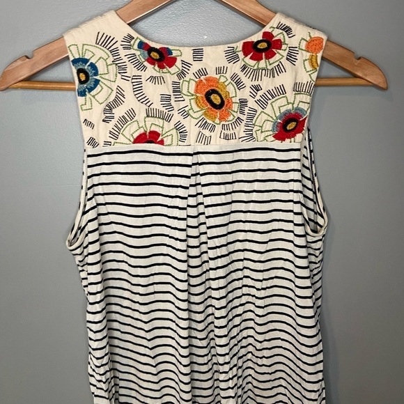 Anthropologie Tiny Flower Embroidered Tank - Picture 6 of 10